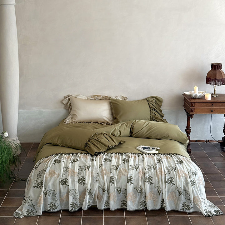 Ruffled bedding set