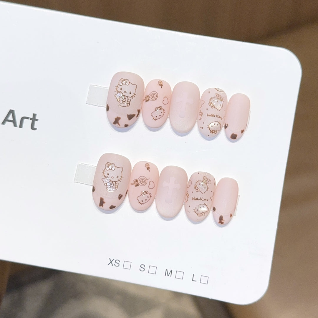 Nail art set with playful Hello Kitty motif Kalsten