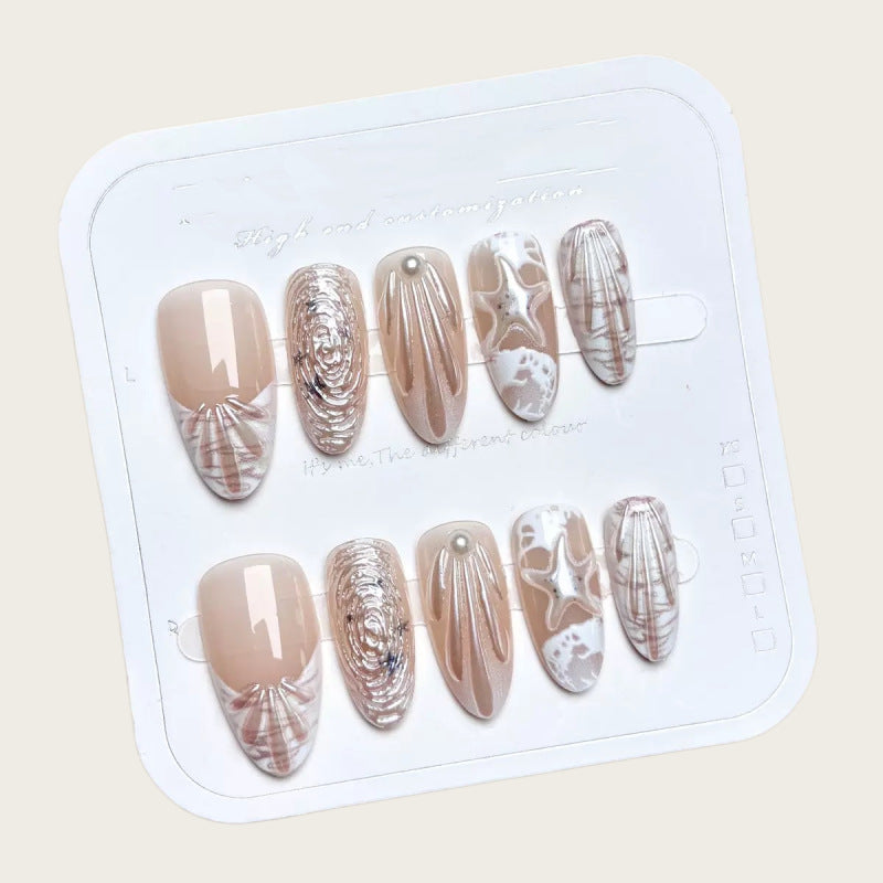 Artful Nail Design with elegant 3D motifs Kalsten