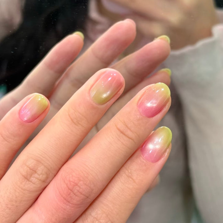 Artificial nails with elegant ombre design Kalsten