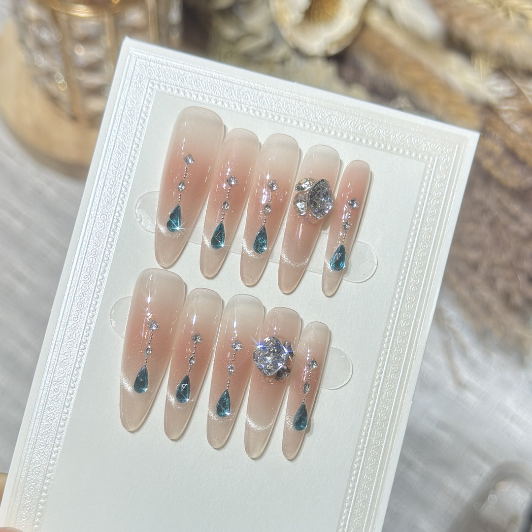 Glamorous Press-On Nail Art Set with Crystal Embellishments Kalsten