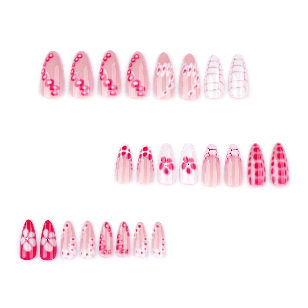 Artistically designed nail extensions in modern design Kalsten