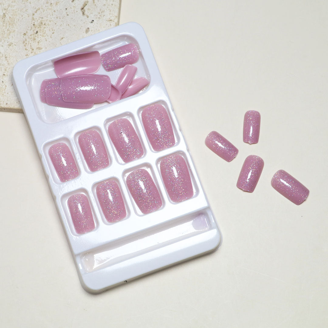 Sparkling Glam Press-On Nail Set Kalsten
