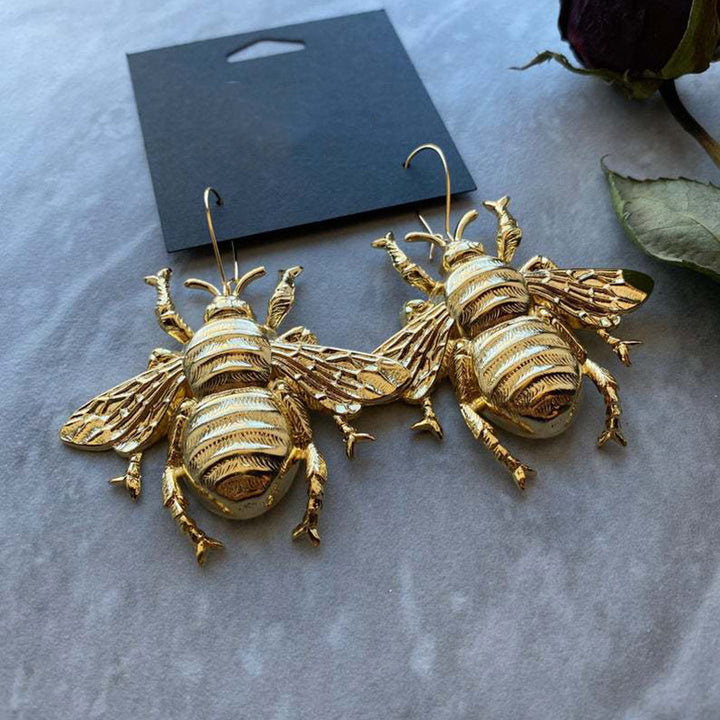 Artistic Insect-Inspired Earrings Kalsten