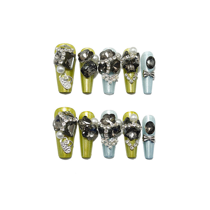 Glamorous Art Nails with Rhinestones and Pearls Kalsten