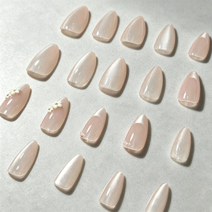 Elegant Floral Nail Design Press-On Tips Kalsten