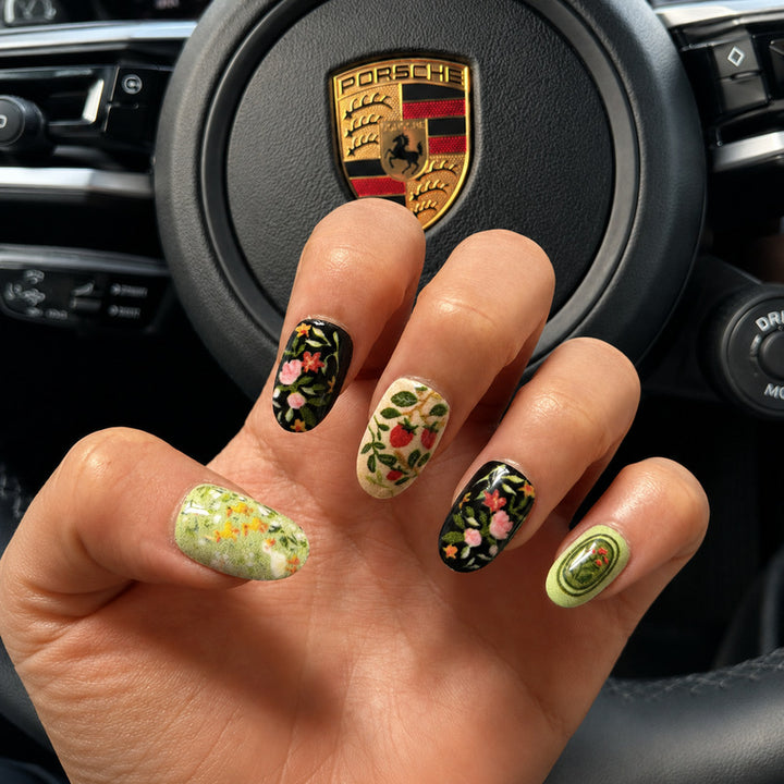 Artificial nails with floral design Kalsten