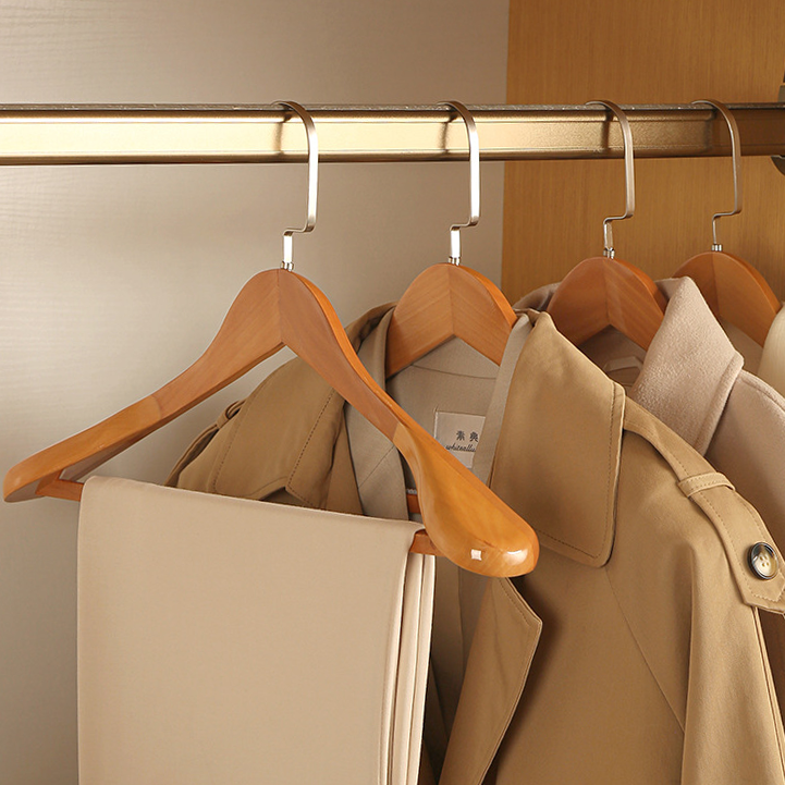 Kalsten | Oaklee Élite – Luxury Wood Hangers with Sophisticated Design