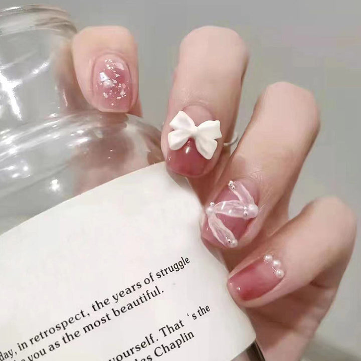 Nail art with cute bow pattern Kalsten