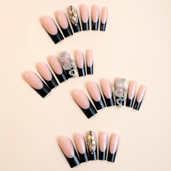 Artificial nail tips with glamorous snake design Kalsten