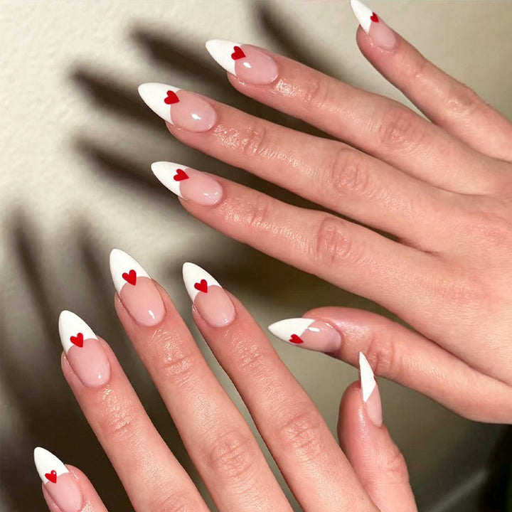 Heart-Pattered Press-On Nail Art Kalsten