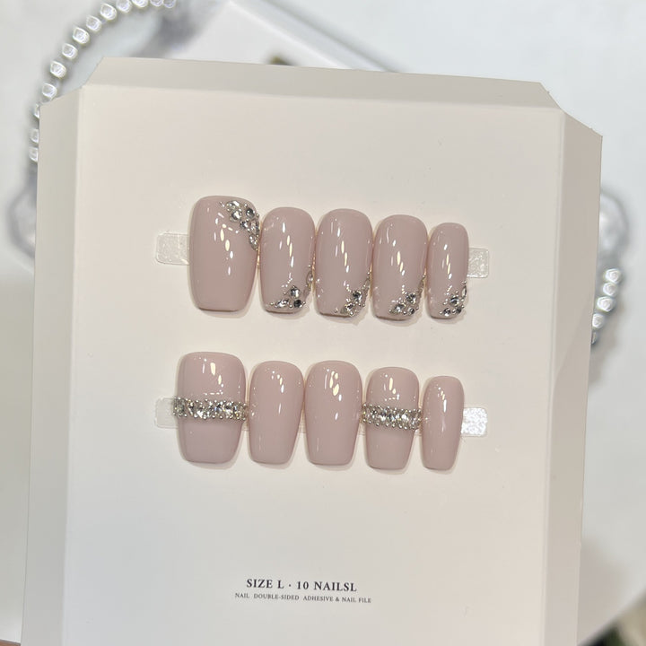 Themed Press-On Nail Art Set with Hello Kitty Designs Kalsten
