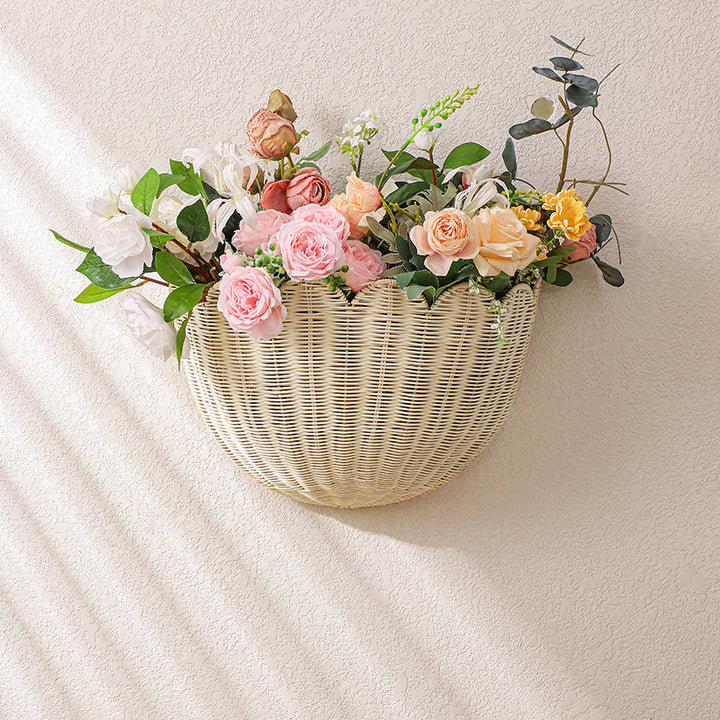 Wall basket in elegant shell design Kalsten