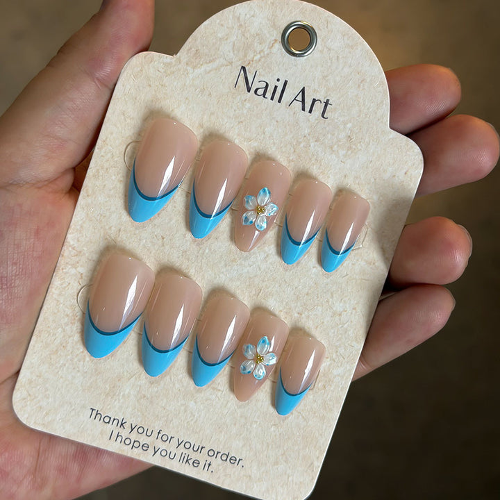 Artistic Press-On Nail Kit with Floral Accents Kalsten
