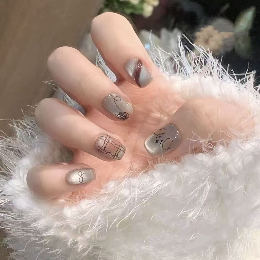 Stylish Bow-Embellished Press-On Nails Kalsten