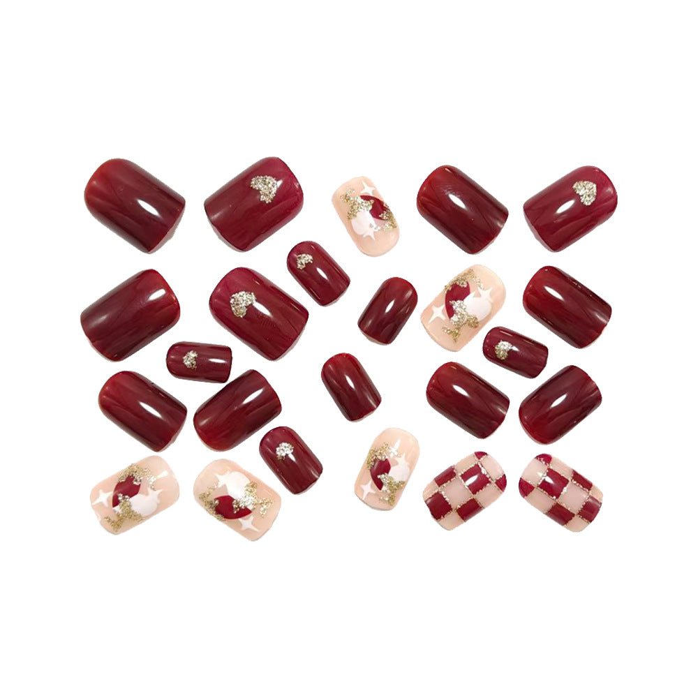 Artificial nails with luxurious designs and glitter coatings Kalsten