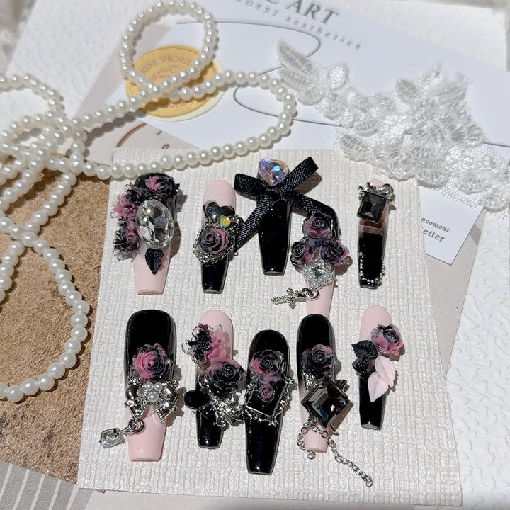 Elegant Decorative Press-On Nail Set