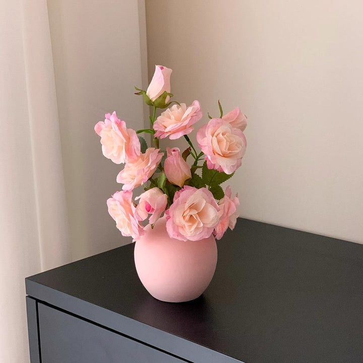Elegant Floral Display Arrangement for Home Decoration