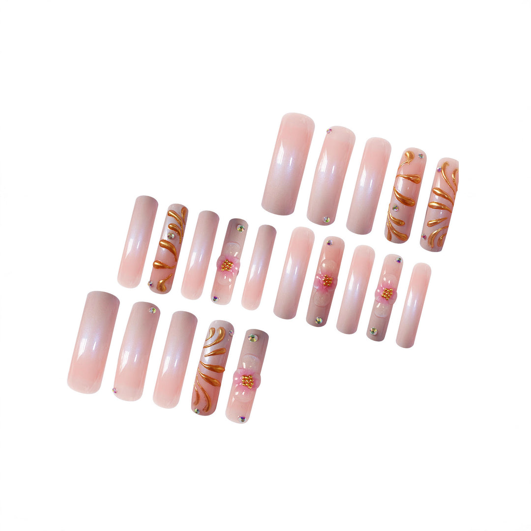 Luxury Gold-Accented Press-On Nail Art Kalsten