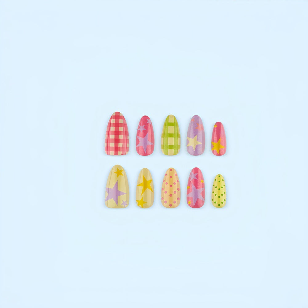 Creative artificial nails in playful star design Kalsten