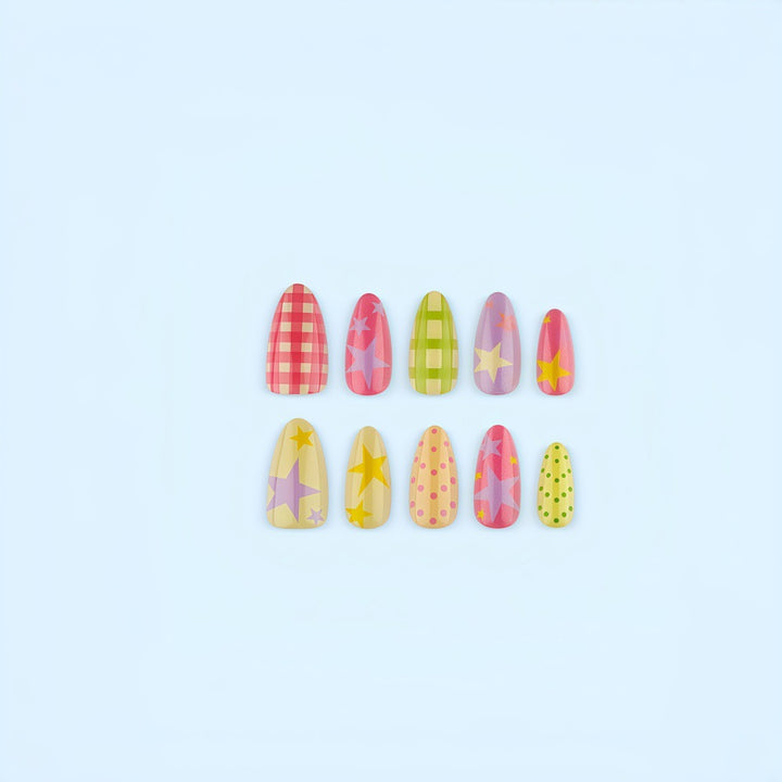 Creative artificial nails in playful star design Kalsten