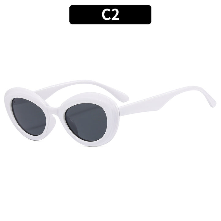 Retro-Inspired Oval Frame Sunglasses