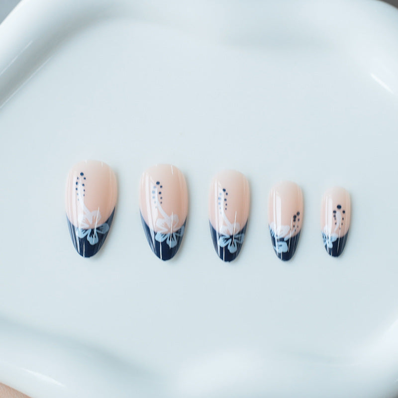 Floral Elegance Acrylic Nail Art Kalsten