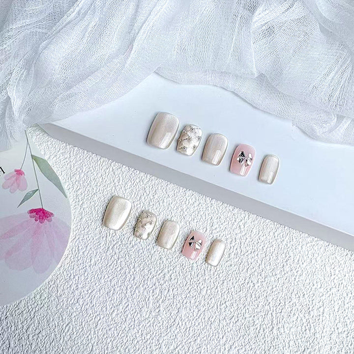 Elegant French Tip Press-On Nails Kalsten