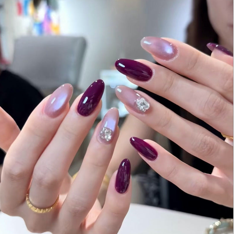 Elegant Stiletto Nail Art Set with Sparkling Accents Kalsten