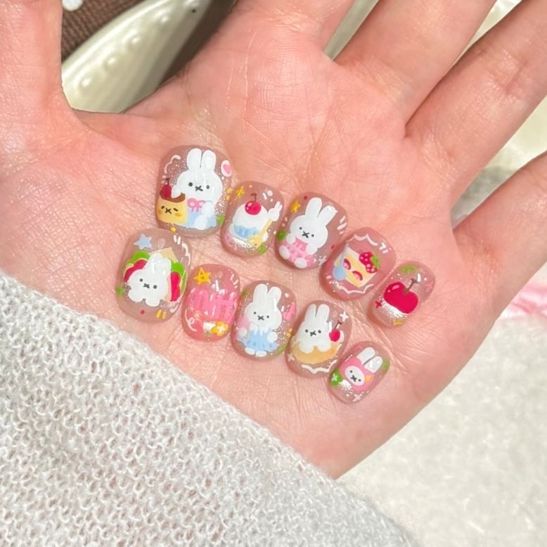 Cute Character Press-On Nail Art Set Kalsten
