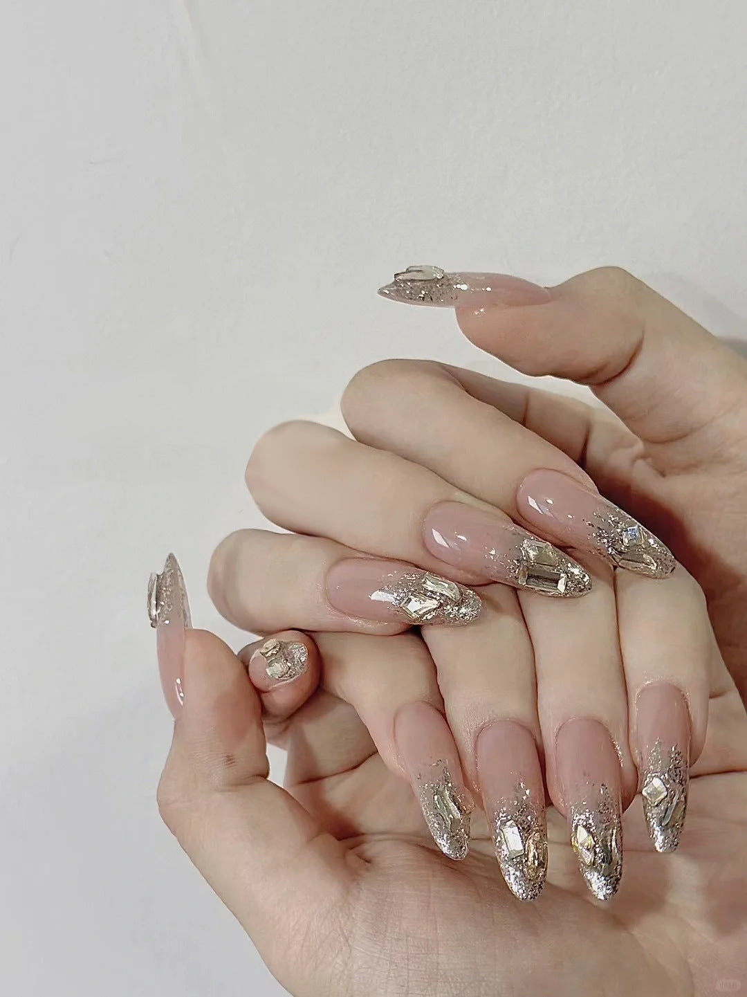 Elegant Gel Press-On Nails with Rhinestone and Glitter Accents Kalsten