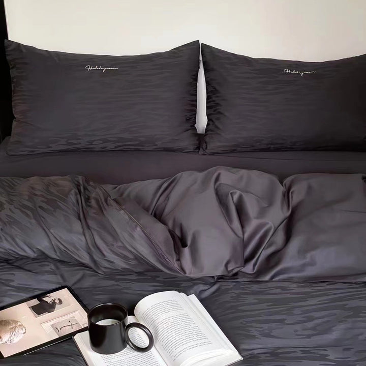Finest cotton satin bedding set with textured wave pattern and hotel closure