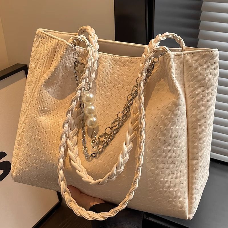 Luxurious Textured Handbag Kalsten