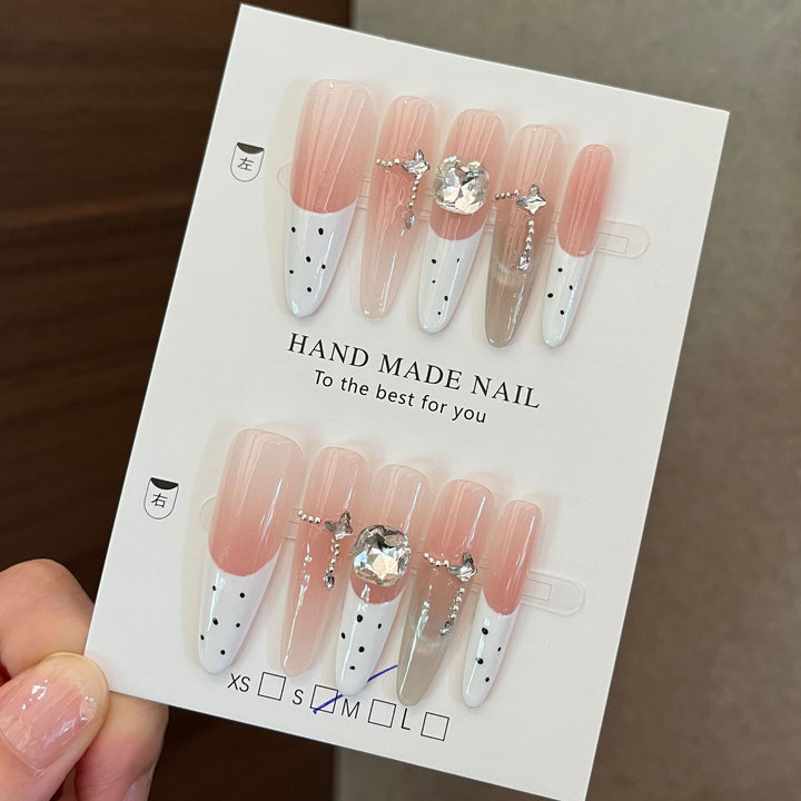 Elegant Handcrafted Press-On Nail Set Kalsten