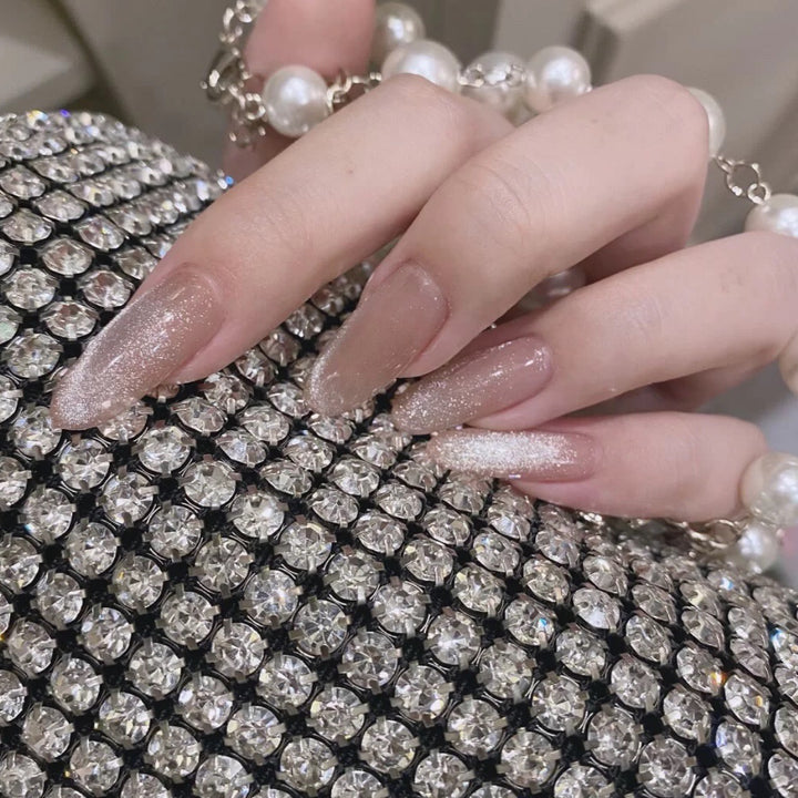 Festive Holiday Themed Press-On Nail Art Kalsten