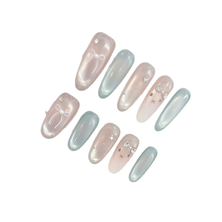 Artificial nails with playful details Kalsten