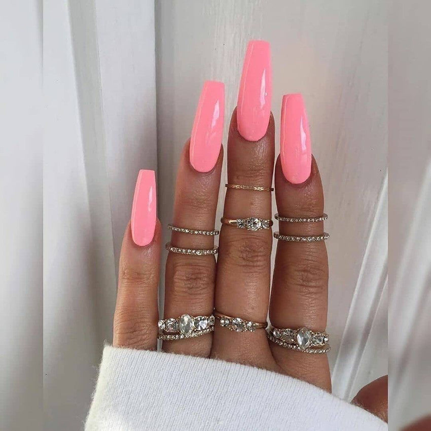 Artificial nails with long French tip design Kalsten