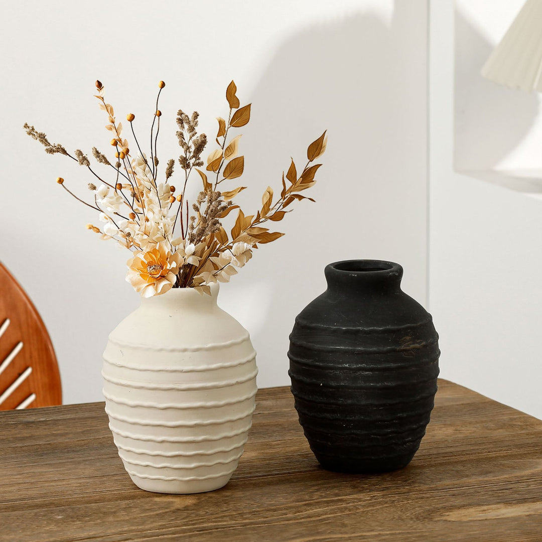 Elegant Ceramic Vase Kalsten