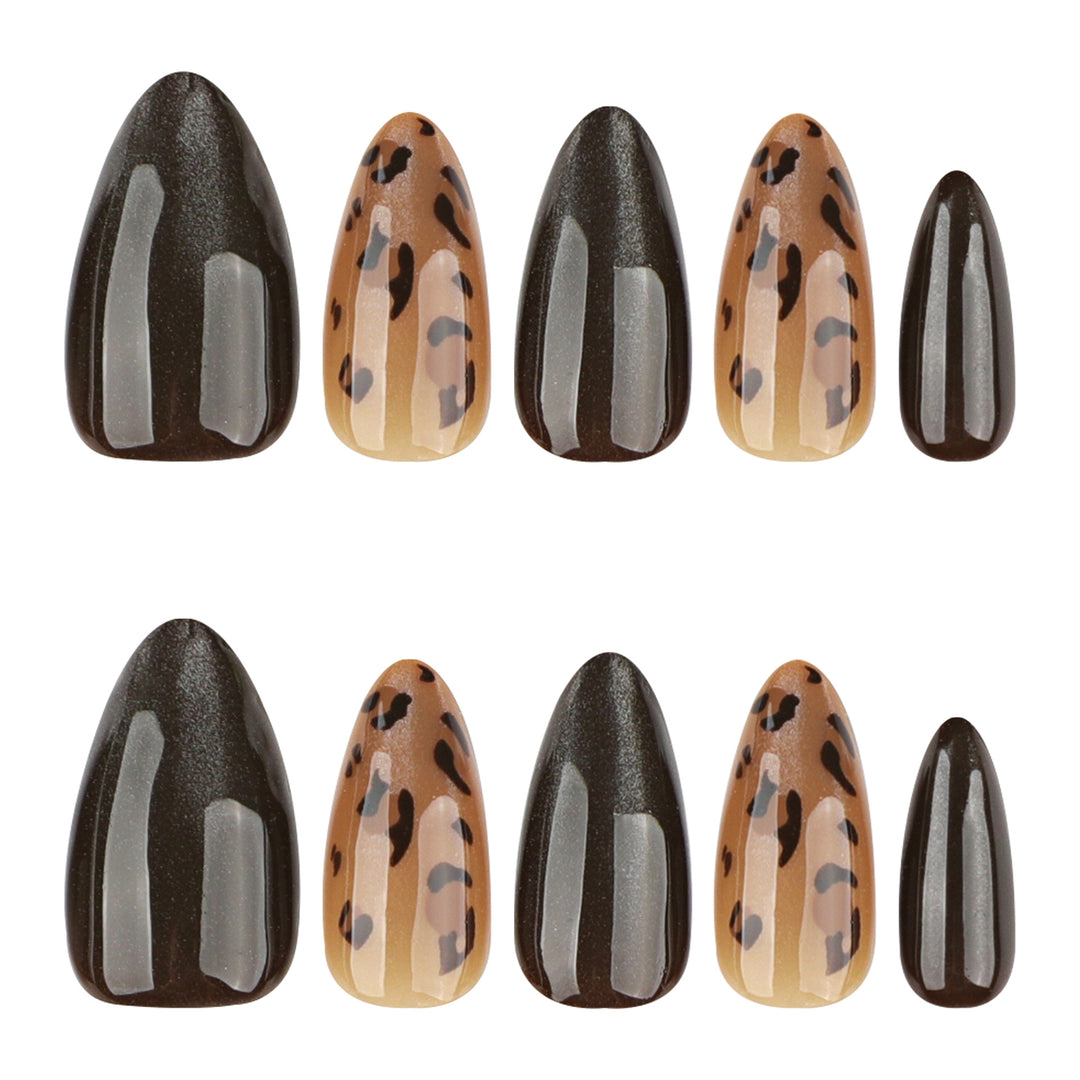 Artful nail extensions with unique leopard pattern and shine Kalsten