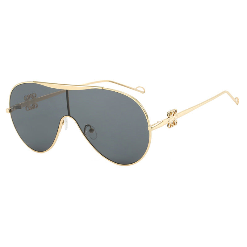 Ladies UV Protection Sunglasses in Fashionable Pilot Style Kalsten