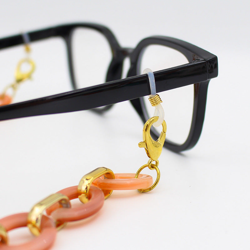 Elegant Chain Eyewear Holder Kalsten