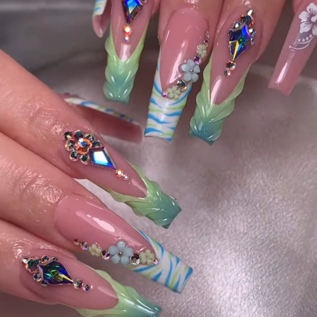 Decorative Long Press-On Nail Extensions Kalsten