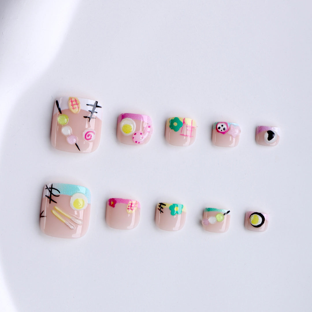 Artistic toenails with creative motifs Kalsten