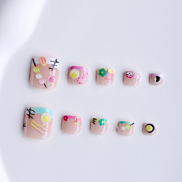 Artistic toenails with creative motifs Kalsten