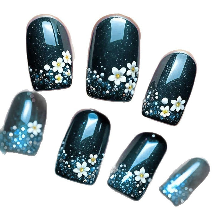 Artful Nail Tips with Flower Designs Kalsten