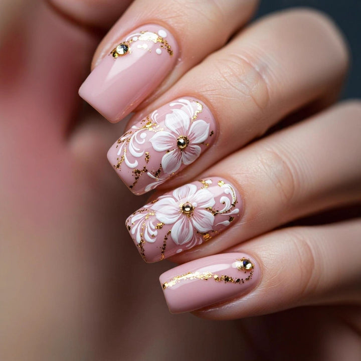 Artificial nails with floral 3D applications Kalsten