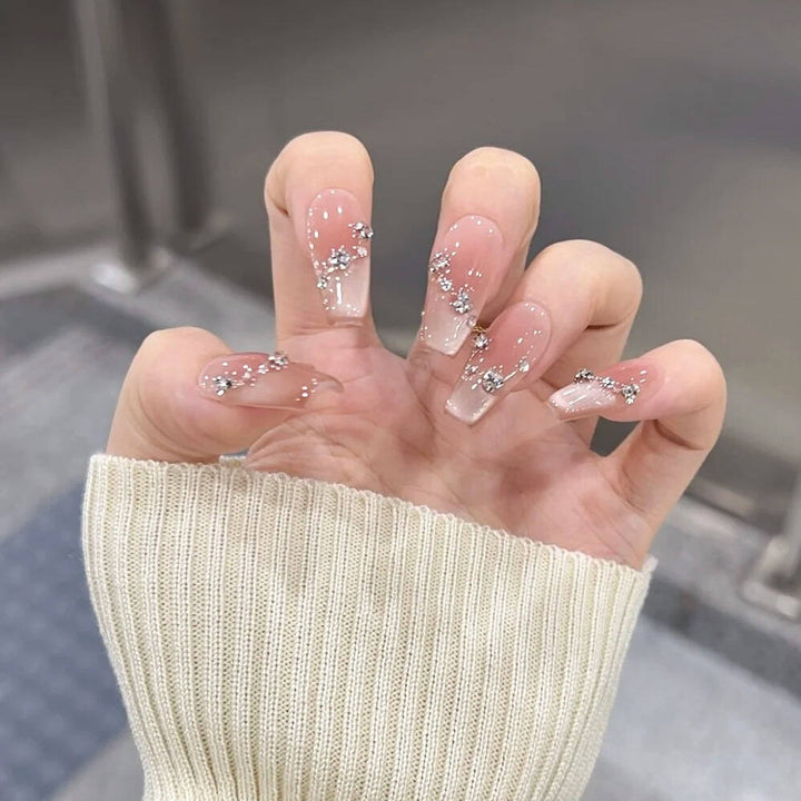 Artistic Floral-Embellished Press-On Nail Art Kalsten