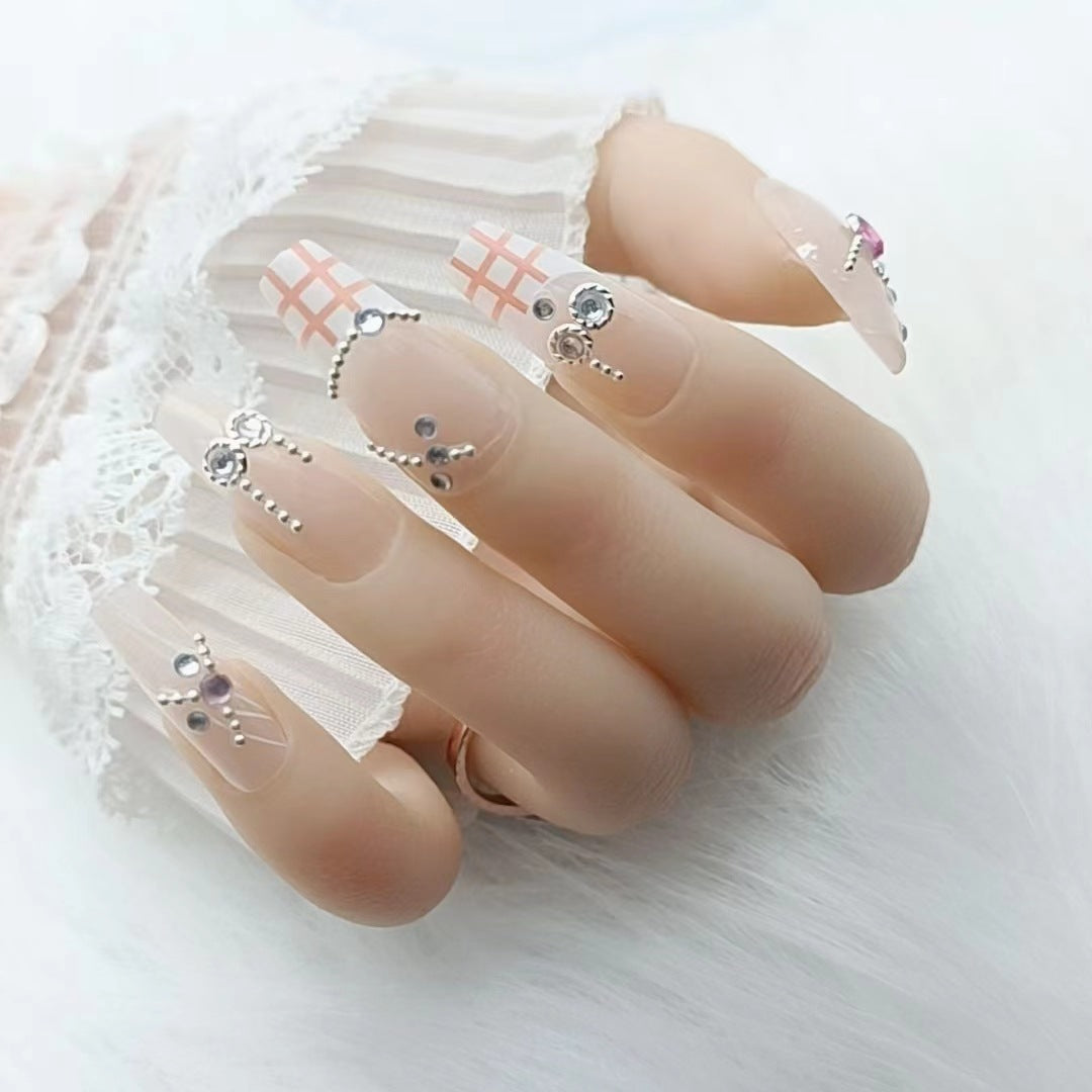 Artful Nail Art with Cute Bunny Pattern Cold Kalsten