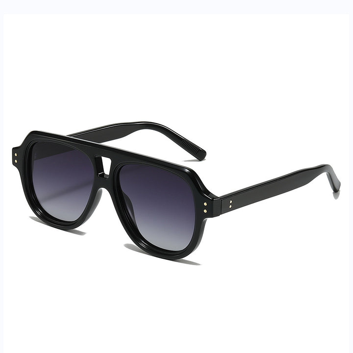 Retro-Inspired Tortoise Shell Frame Sunglasses Kalsten