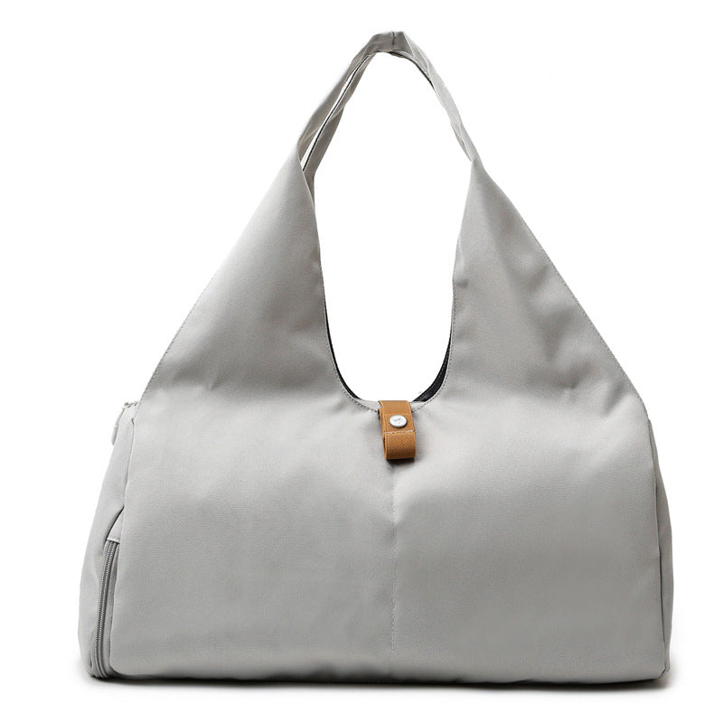Comfortable tote bag with innovative shape and adjustable carrying handle Kalsten